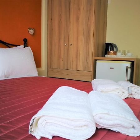 חאניה Apollon Hotel מראה חיצוני תמונה