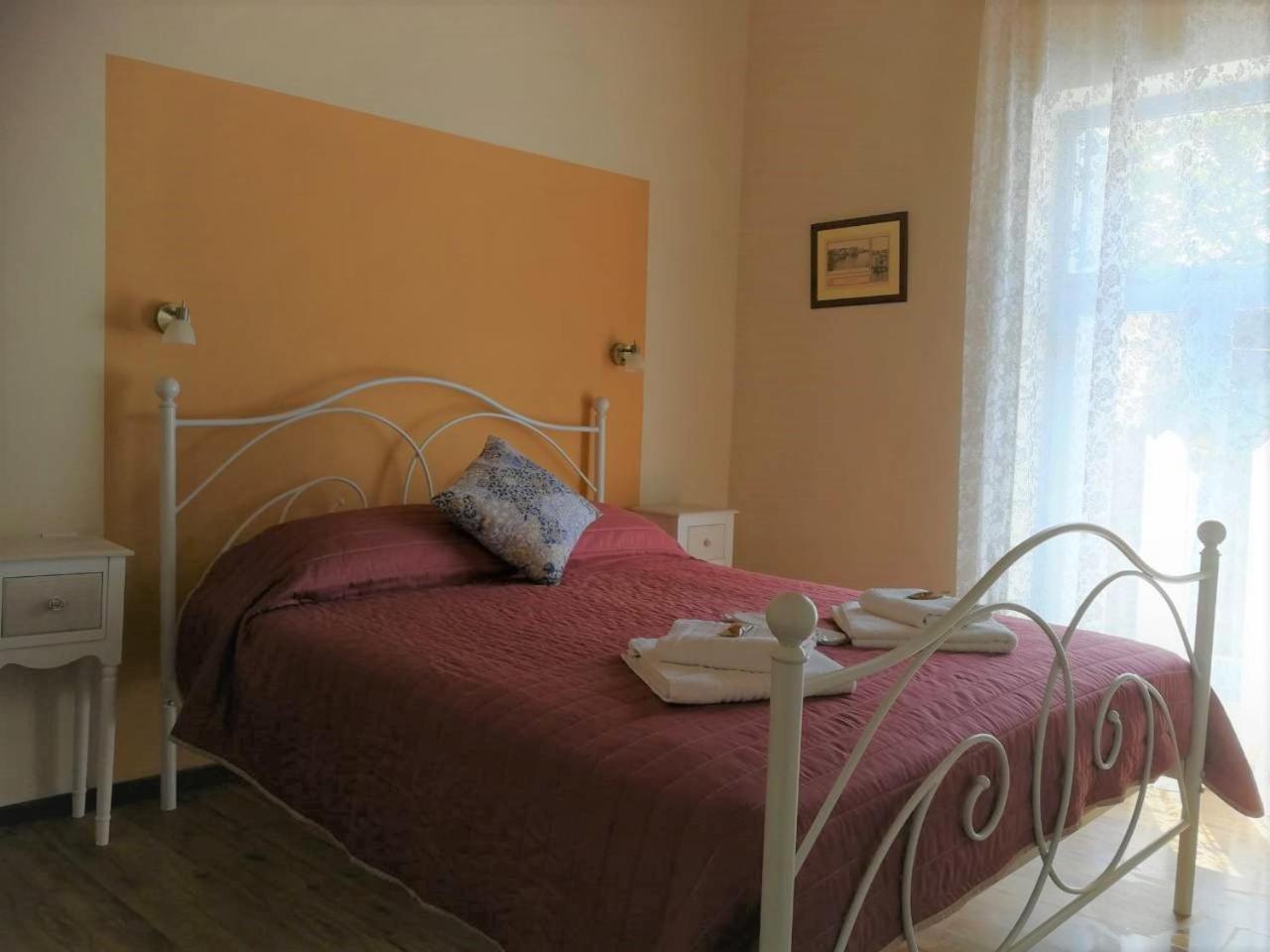 חאניה Apollon Hotel מראה חיצוני תמונה